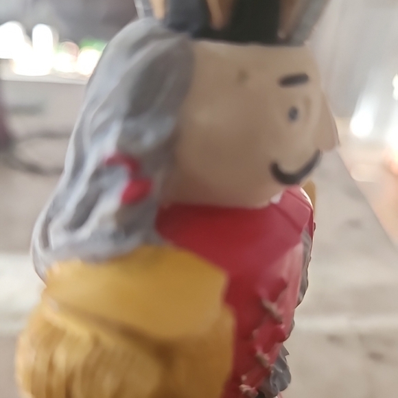 6" Vintage Cast Iron Nutcracker With Present Stocking Holder & 3 1/2 " Mug - Picture 11 of 14